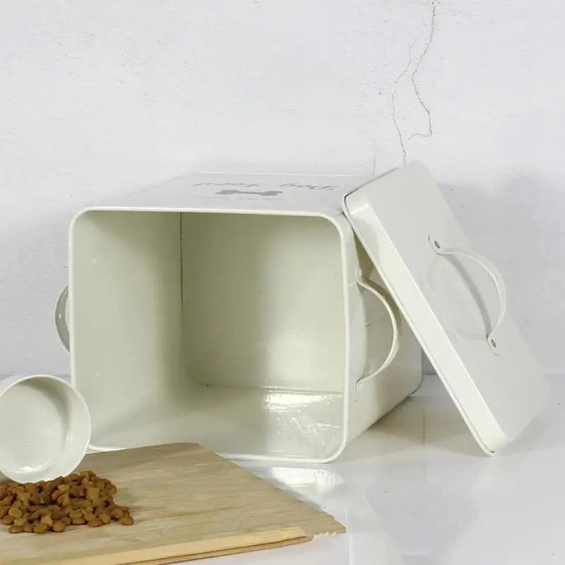 Pet Food Storage Bin Tank Container For Pet Food Storage Metal Portable Dog Food Bucket For Pet Foods Tablets Laundry Detergent